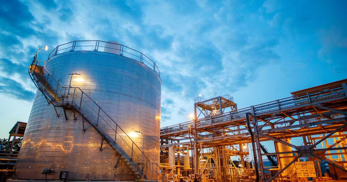 Oil and Gas Processing Tank and Pipes